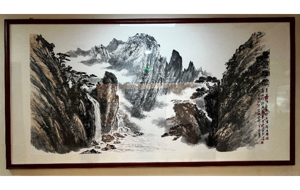 东城美协几位画家同时合作“山水“作品